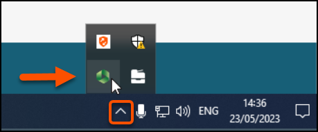 Annotated screenshot of a teaching room PC showing system tray